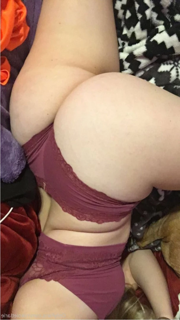 Nikolet [ nikoletlarie ] Onlyfans leaked photo 14408167 on Hotleaks.tv