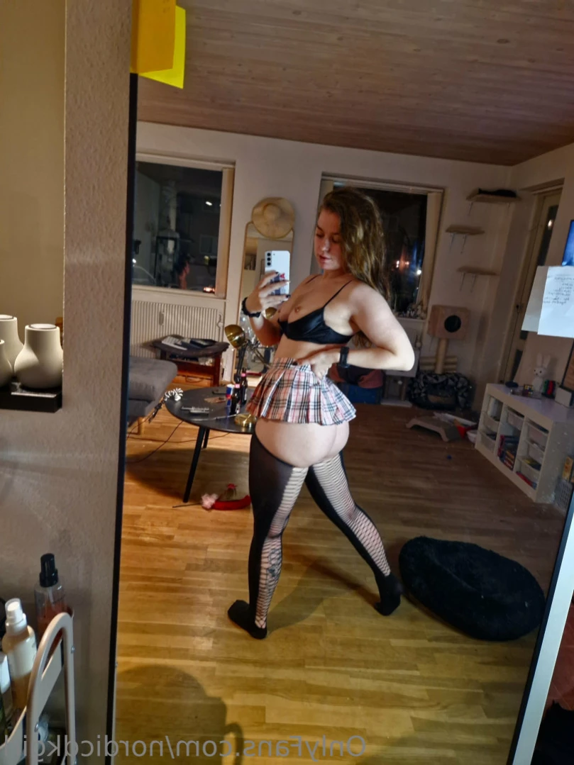 Nordic Laura [ nordicdkgirl ] Onlyfans leaked photo 15863695 on Hotleaks.tv