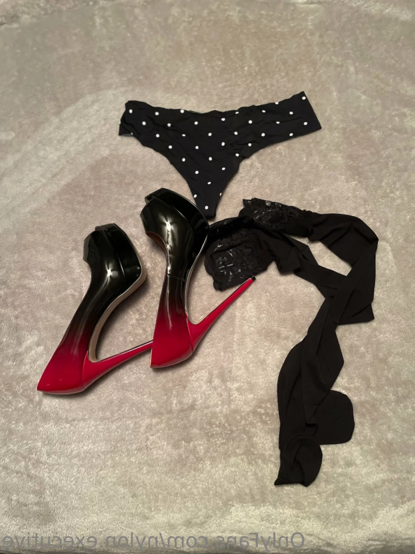 nylon.executive Onlyfans leaked photo 15641103 on Hotleaks.tv