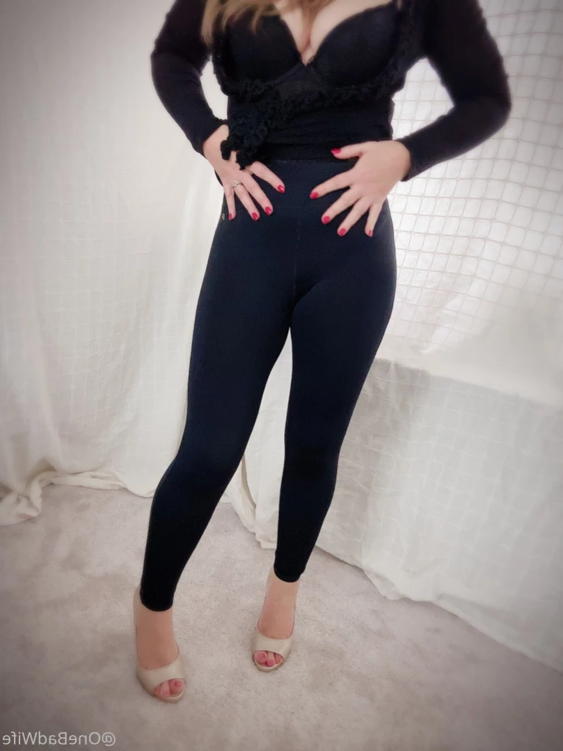 OneBadWife British Wife [ onebadwife ] Onlyfans leaked photo 14181675 on Hotleaks.tv
