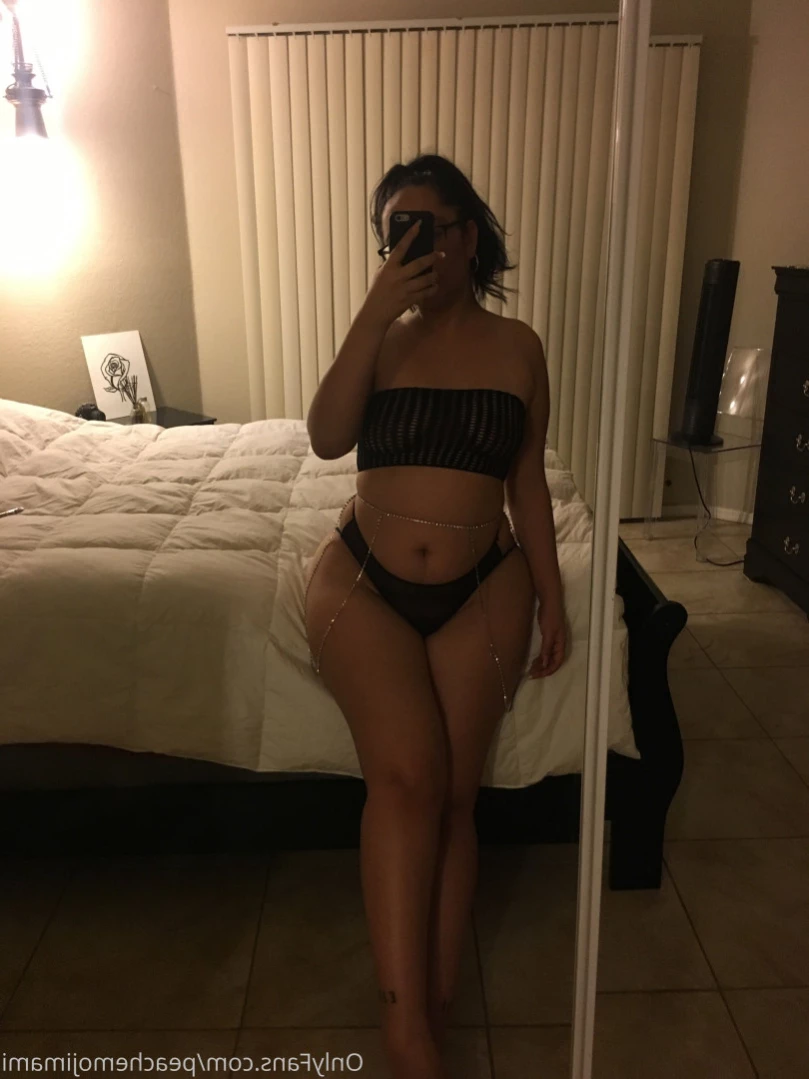 ro [ peachemojimami ] Onlyfans leaked photo 14475923 on Hotleaks.tv