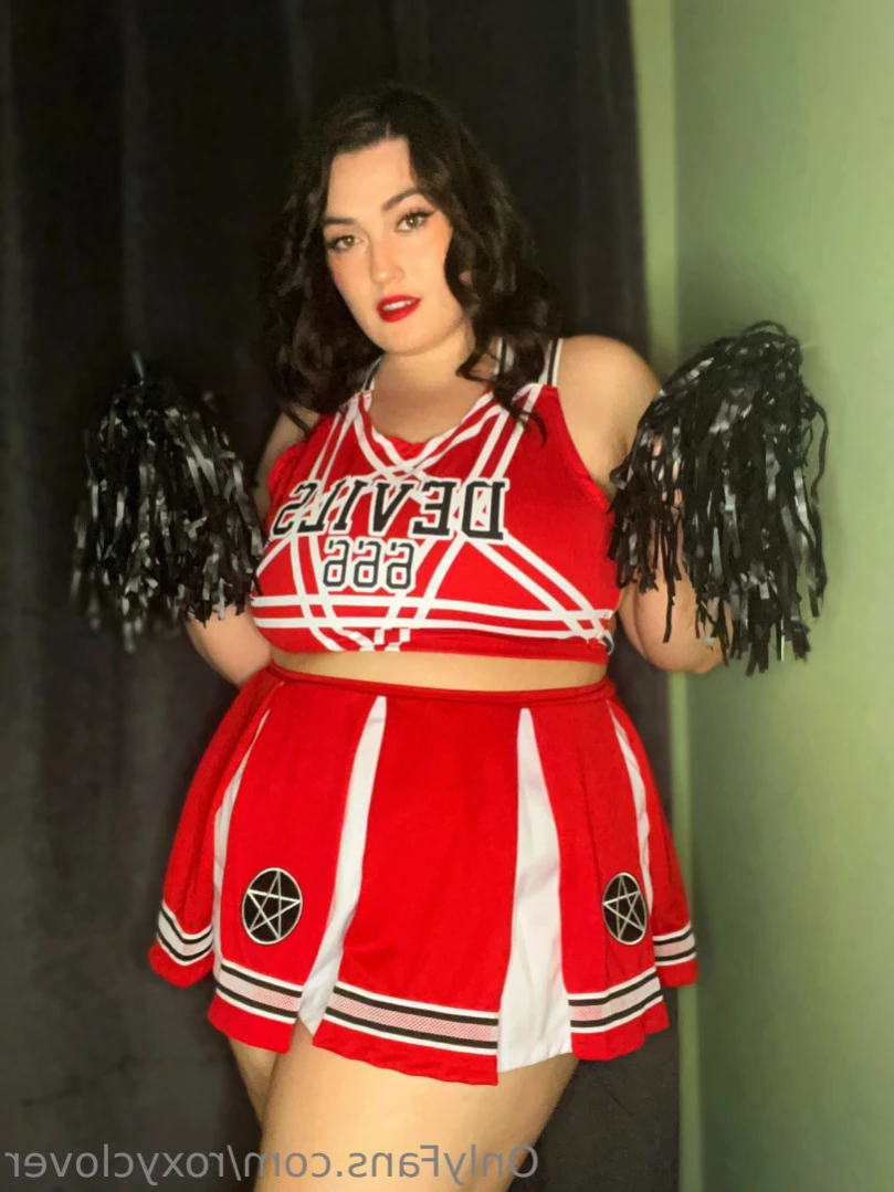 Roxy Clover 🎸⚡️ [ roxyclover ] Onlyfans leaked photo 14838749 on Hotleaks.tv