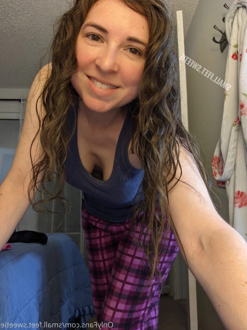 Goddess Alyssa [ small.feet.sweetie ] Onlyfans leaked photo 10906162 on Hotleaks.tv