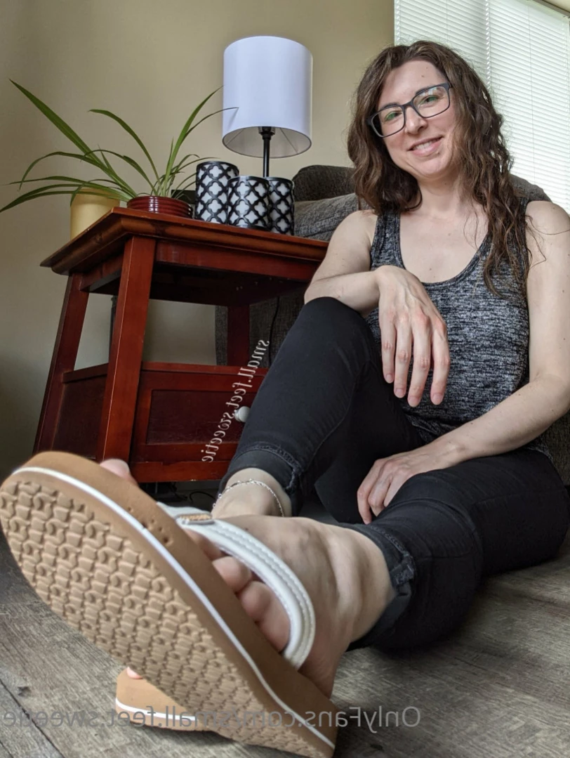 Goddess Alyssa [ small.feet.sweetie ] Onlyfans leaked photo 12830846 on Hotleaks.tv