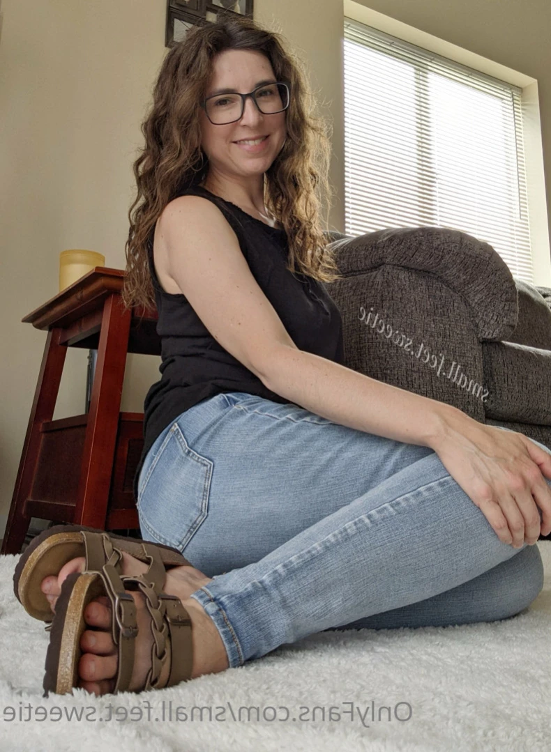 Goddess Alyssa [ small.feet.sweetie ] Onlyfans leaked photo 13737901 on Hotleaks.tv
