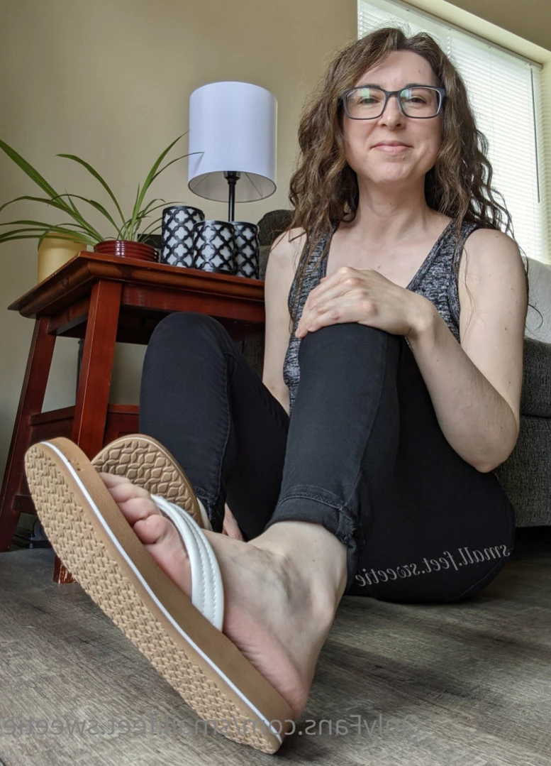 Goddess Alyssa [ small.feet.sweetie ] Onlyfans leaked photo 14407397 on Hotleaks.tv