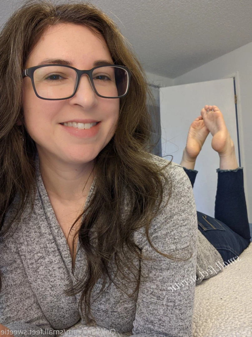 Goddess Alyssa [ small.feet.sweetie ] Onlyfans leaked photo 14420558 on Hotleaks.tv