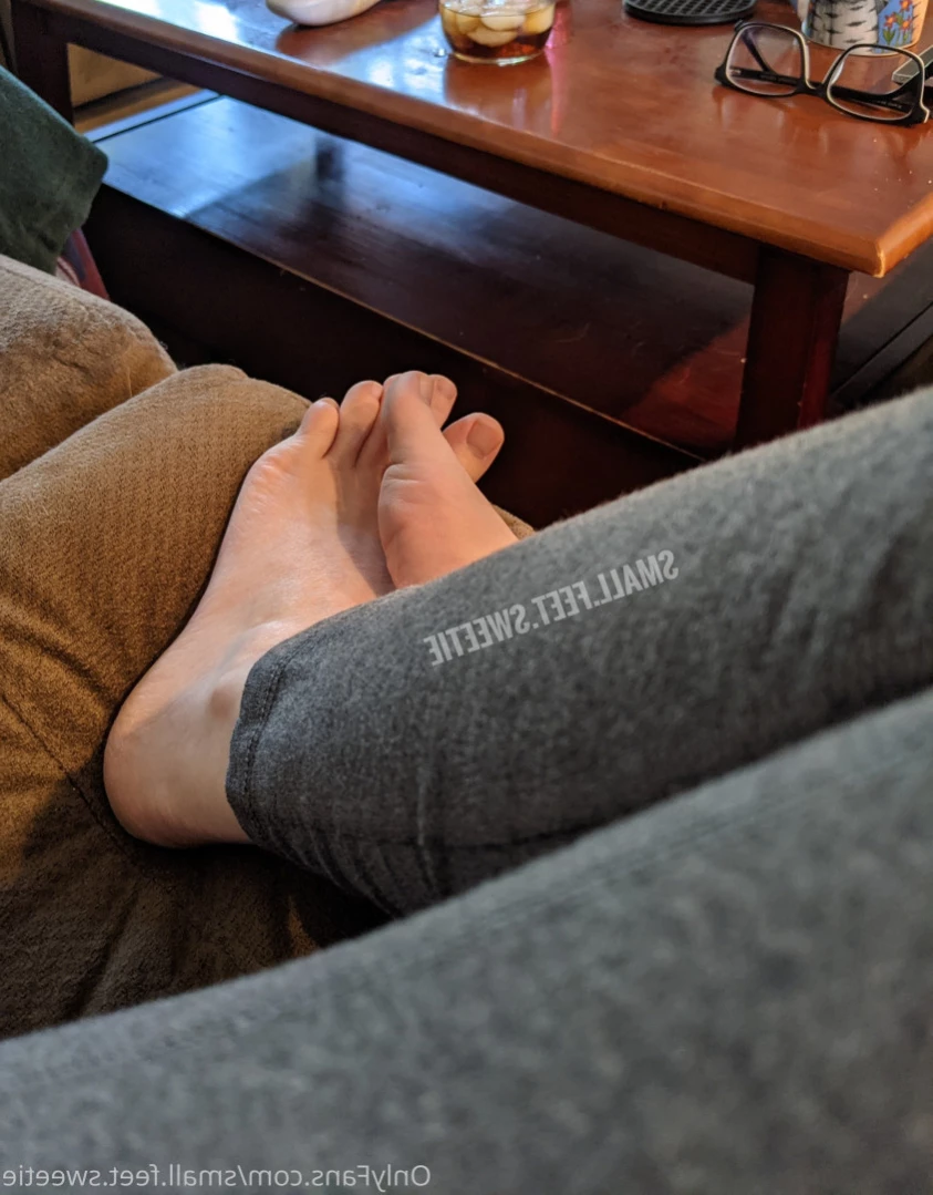Goddess Alyssa [ small.feet.sweetie ] Onlyfans leaked photo 14875103 on Hotleaks.tv