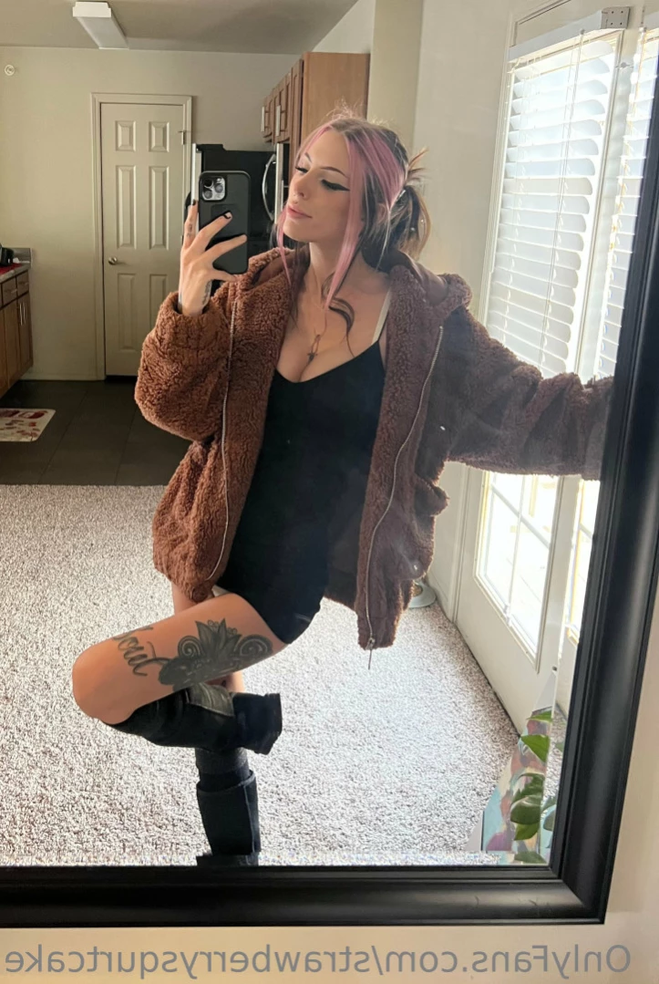 BIG TITS 💗 BRACE FACE [ strawberrysqurtcake ] Onlyfans leaked photo 12910974 on Hotleaks.tv