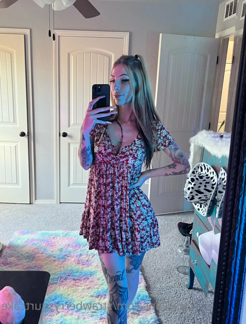 BIG TITS 💗 BRACE FACE [ strawberrysqurtcake ] Onlyfans leaked photo 14402134 on Hotleaks.tv