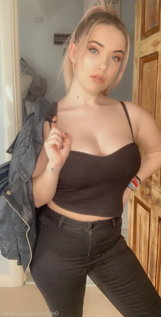 Hippy queen 💖 [ that_hippy_queen ] Onlyfans leaked photo 13727482 on Hotleaks.tv