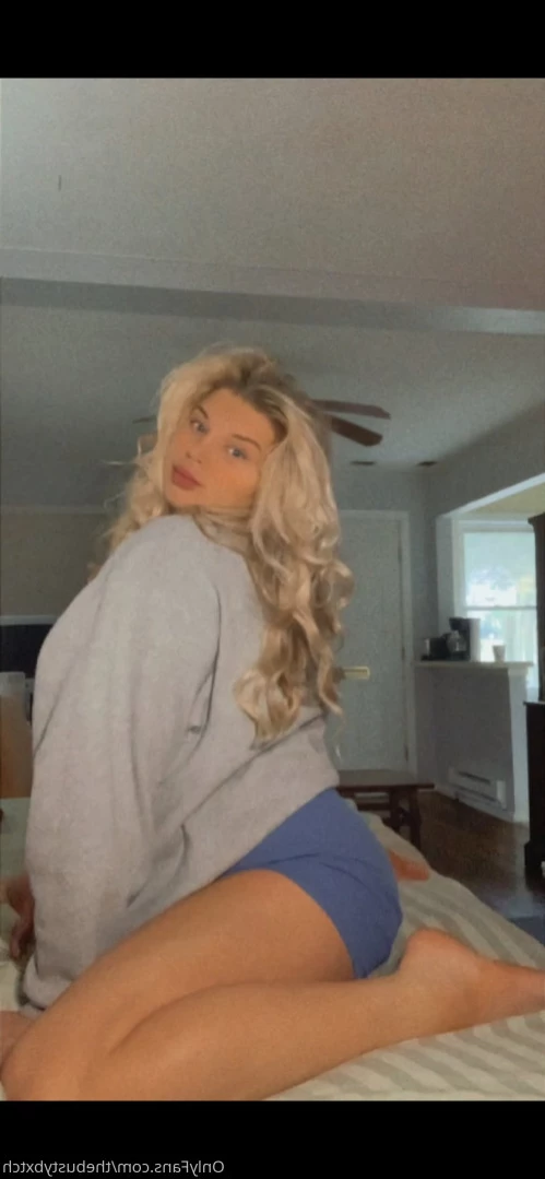 thebustybxtch Onlyfans leaked photo 13897203 on Hotleaks.tv