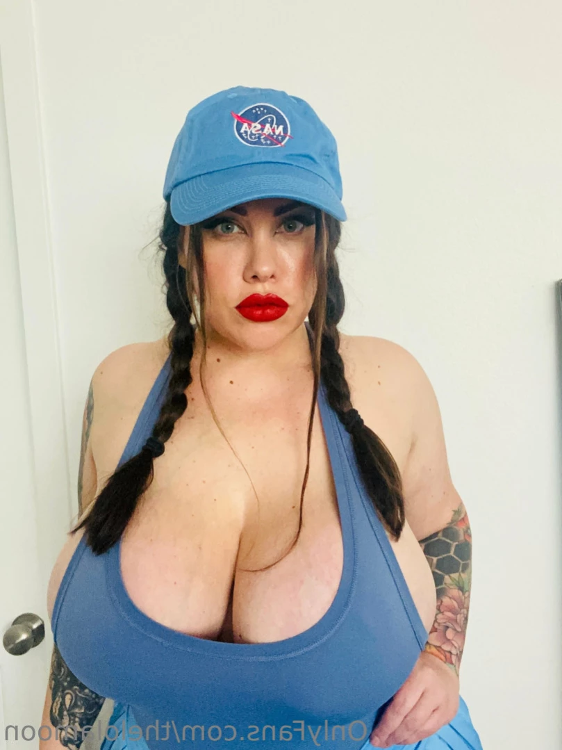 Lola Moon [ thelolamoon ] Onlyfans leaked photo 13796364 on Hotleaks.tv