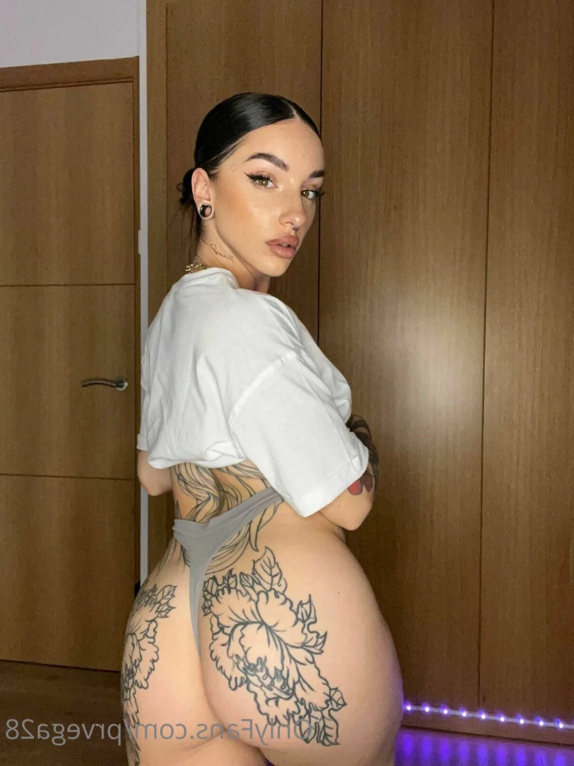 18 Y.o VIDEOCALL QUEEN [ prvega28 ] Onlyfans leaked photo 6482919 on Hotleaks.tv