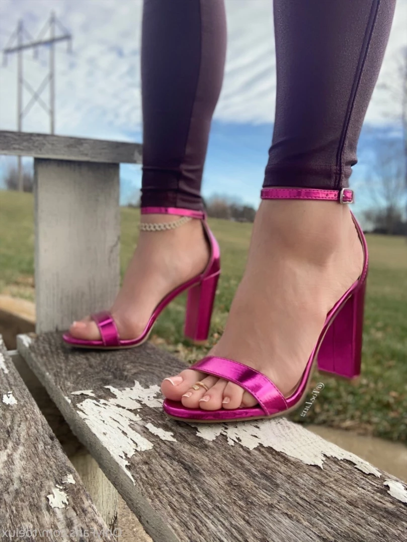 Toe.Luxx [ toeluxx ] Onlyfans leaked photo 11905235 on Hotleaks.tv
