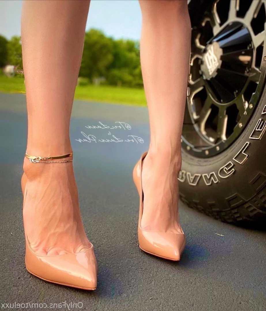 Toe.Luxx [ toeluxx ] Onlyfans leaked photo 13346879 on Hotleaks.tv