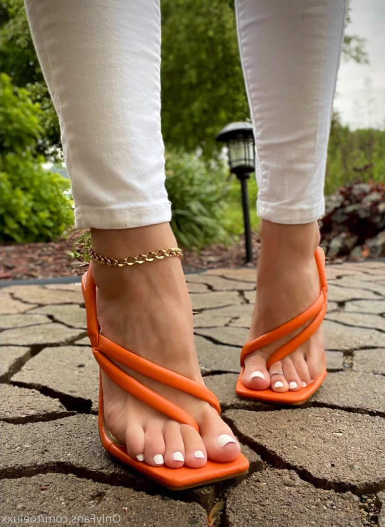 Toe.Luxx [ toeluxx ] Onlyfans leaked photo 13752674 on Hotleaks.tv