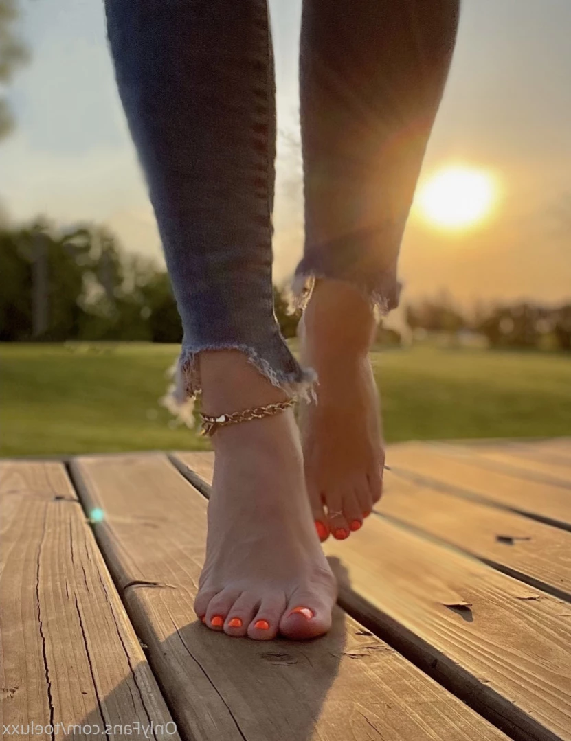 Toe.Luxx [ toeluxx ] Onlyfans leaked photo 14441343 on Hotleaks.tv