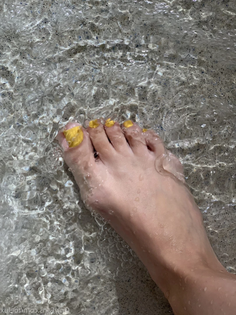 Toe.Luxx [ toeluxx ] Onlyfans leaked photo 14448497 on Hotleaks.tv