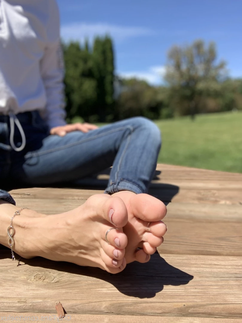 Toe.Luxx [ toeluxx ] Onlyfans leaked photo 14448522 on Hotleaks.tv