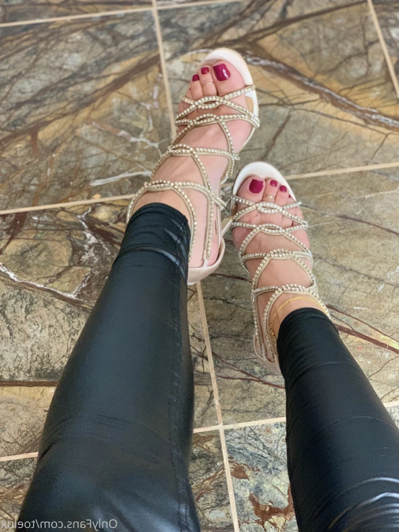 Toe.Luxx [ toeluxx ] Onlyfans leaked photo 14712170 on Hotleaks.tv