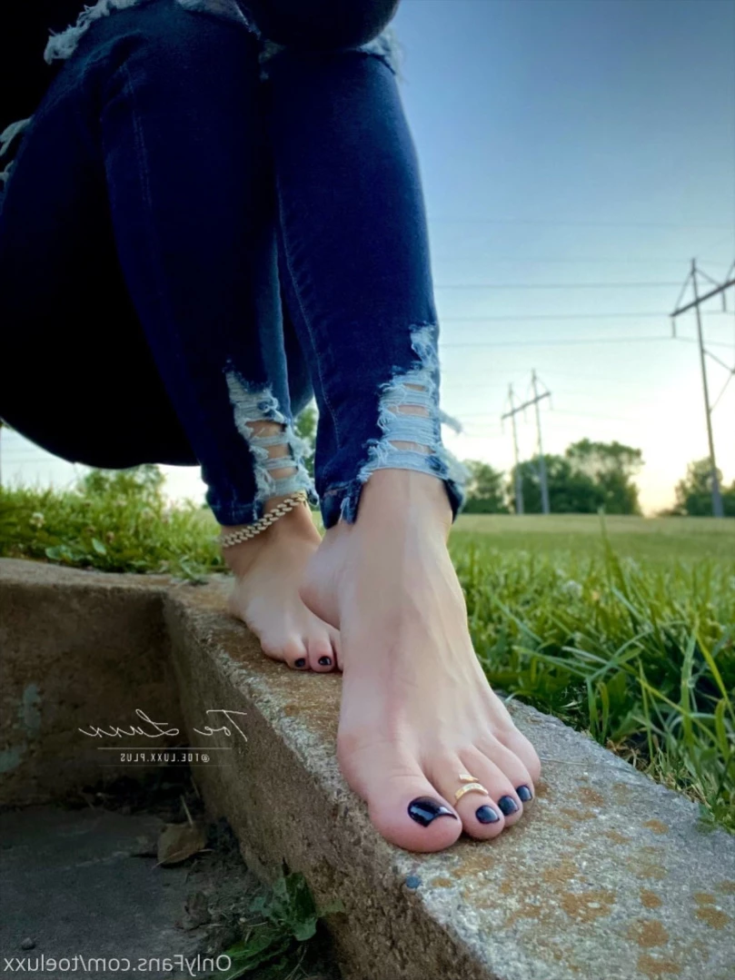 Toe.Luxx [ toeluxx ] Onlyfans leaked photo 14879941 on Hotleaks.tv