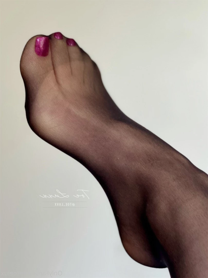 Toe.Luxx [ toeluxx ] Onlyfans leaked photo 15572684 on Hotleaks.tv