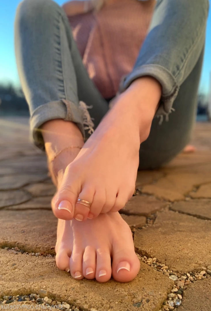 Toe.Luxx [ toeluxx ] Onlyfans leaked photo 16213159 on Hotleaks.tv