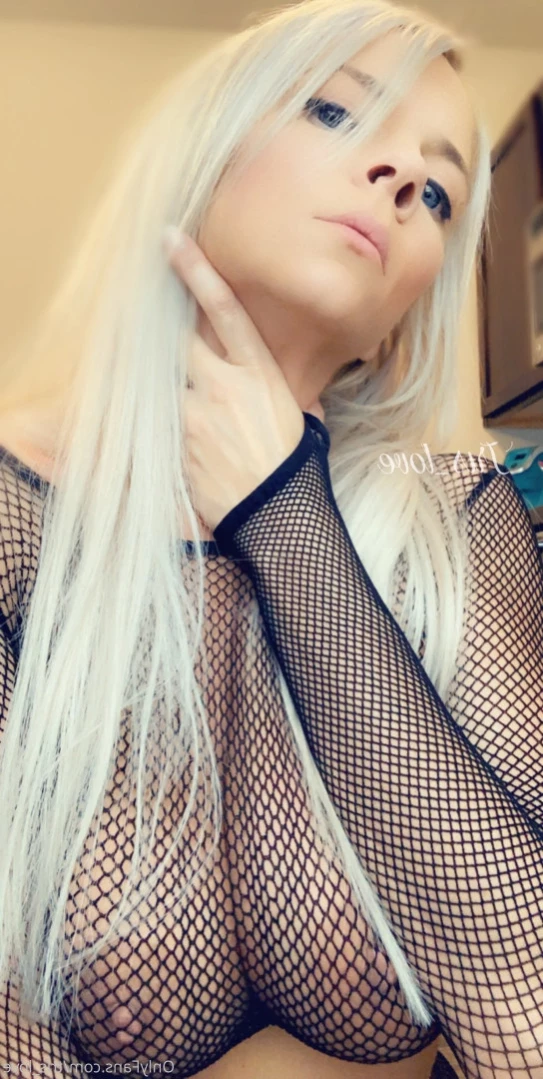 Tris [ tris_love ] Onlyfans leaked photo 16244590 on Hotleaks.tv
