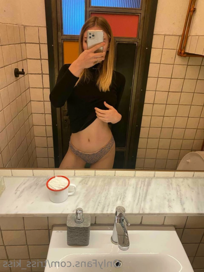 Triss Me [ triss_kiss ] Onlyfans leaked photo 15570013 on Hotleaks.tv