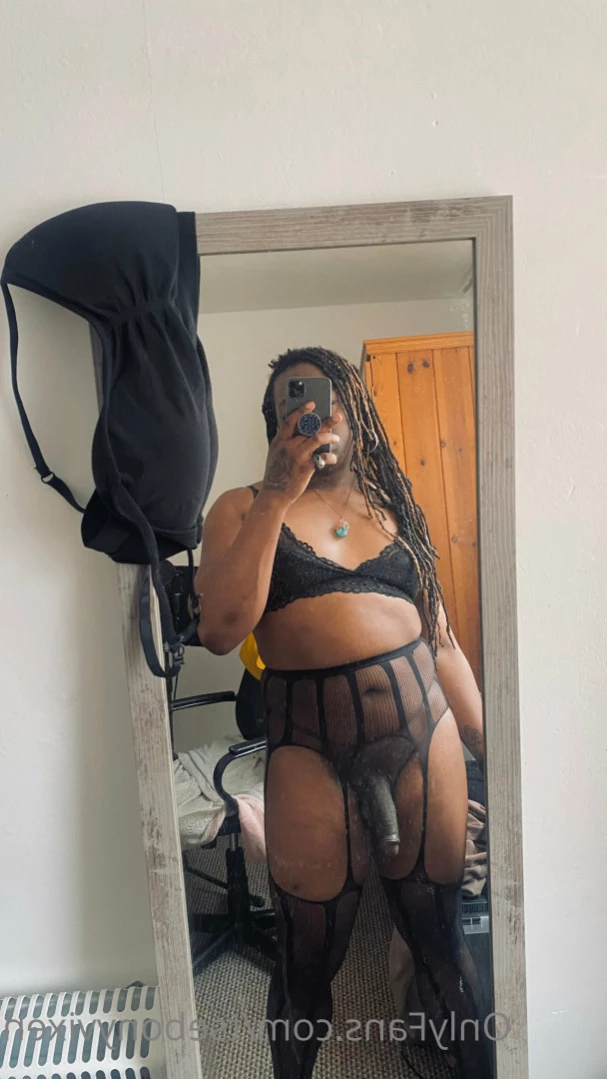 🤎TsEbonyVixen🤎 [ tsebonyvixen ] Onlyfans leaked photo 12722310 on Hotleaks.tv