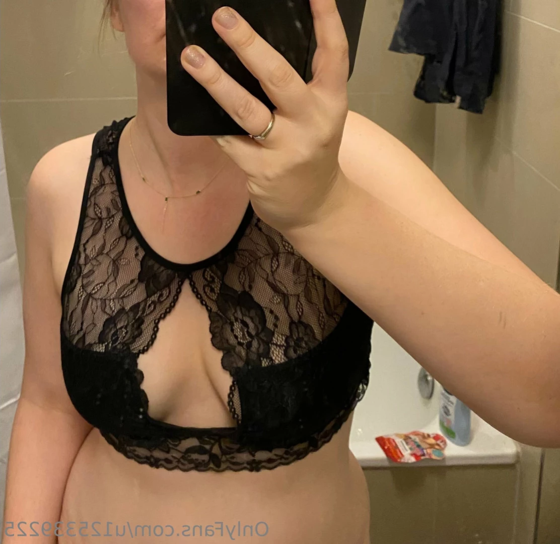 Greta [ u125339225 ] Onlyfans leaked photo 13395849 on Hotleaks.tv