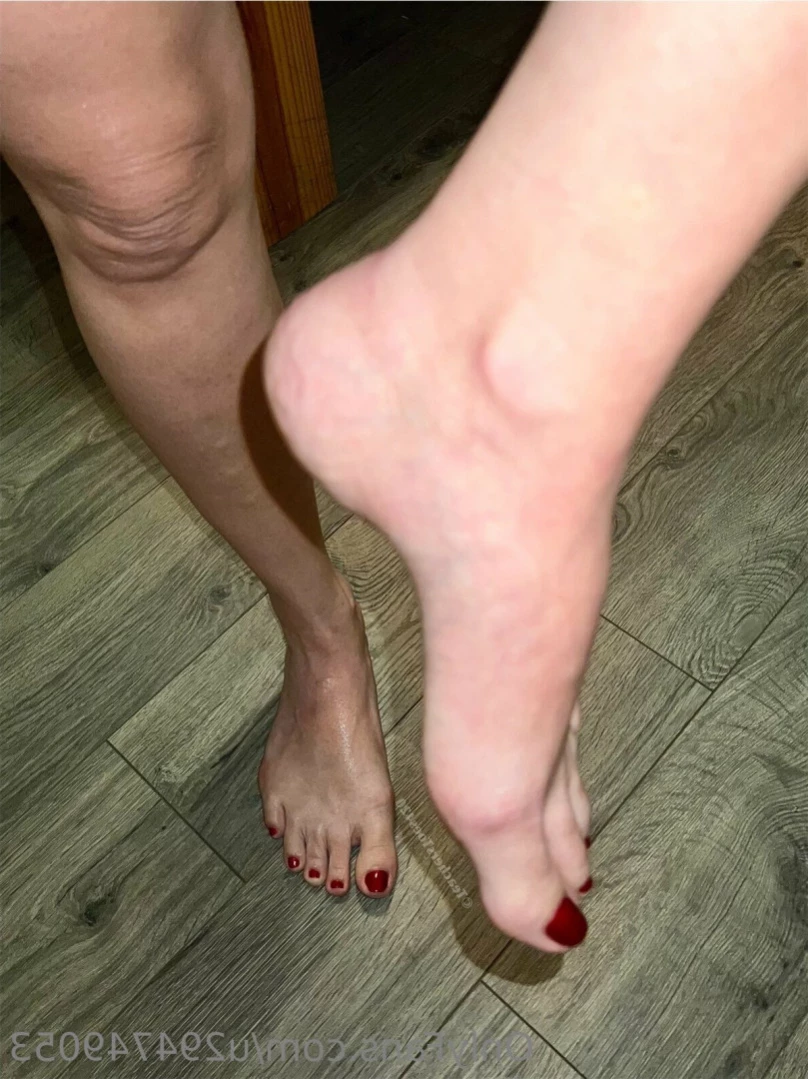 TeachersToes420 [ u294749053 ] Onlyfans leaked photo 13391674 on Hotleaks.tv