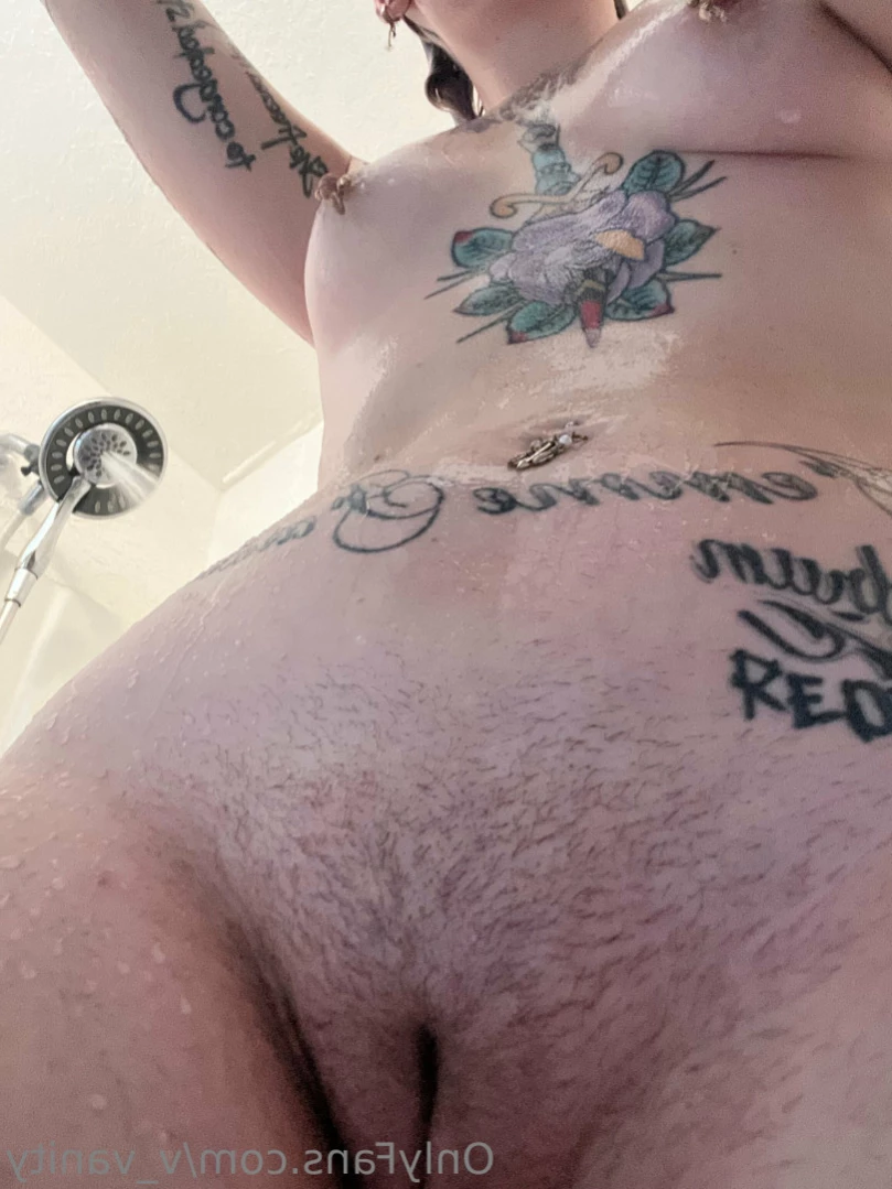 VV [ v_vanity ] Onlyfans leaked photo 12338360 on Hotleaks.tv