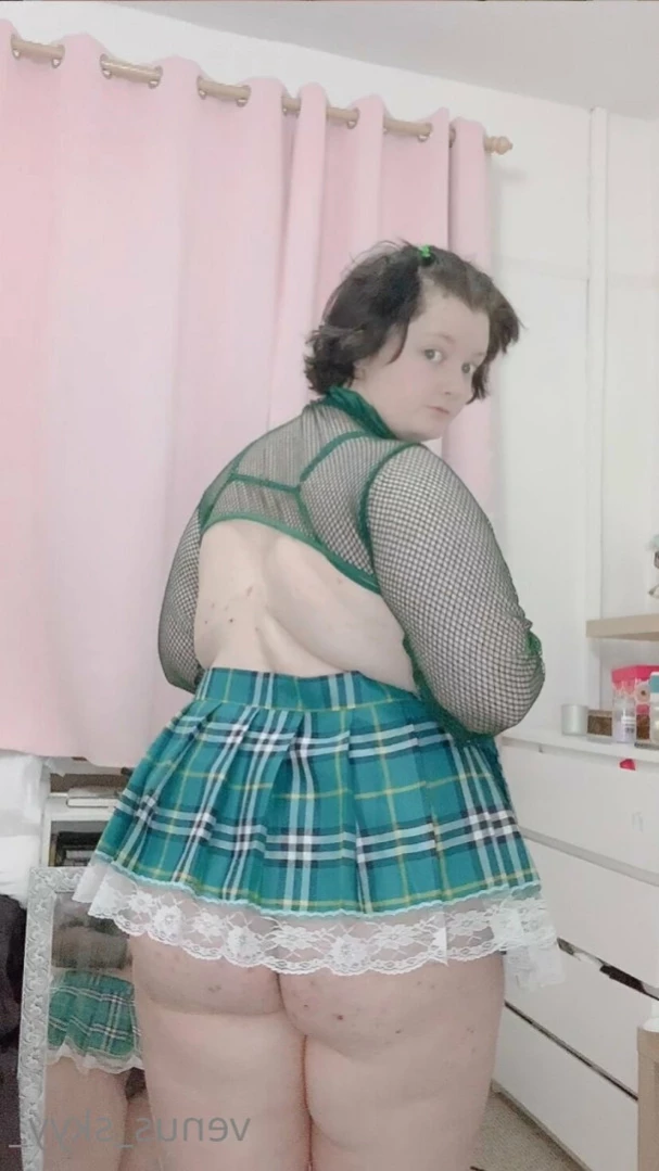 venus [ venus_skyy ] Onlyfans leaked photo 13674648 on Hotleaks.tv