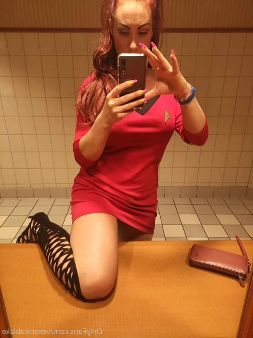 Veronica Blake [ veronicablake ] Onlyfans leaked photo 12968582 on Hotleaks.tv
