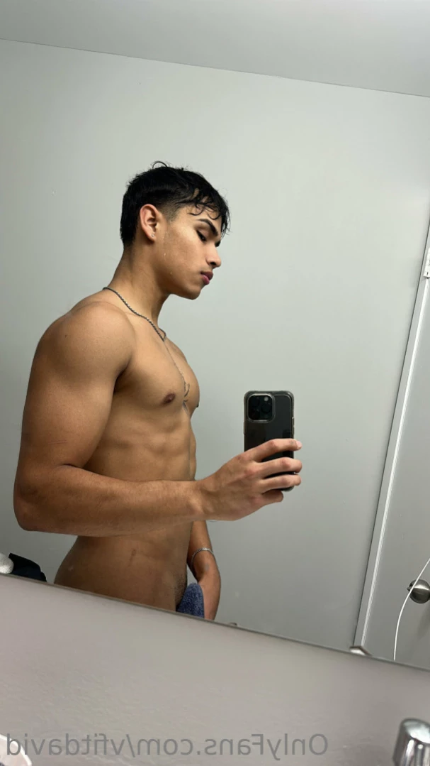 David [ vfitdavid ] Onlyfans leaked photo 13528752 on Hotleaks.tv