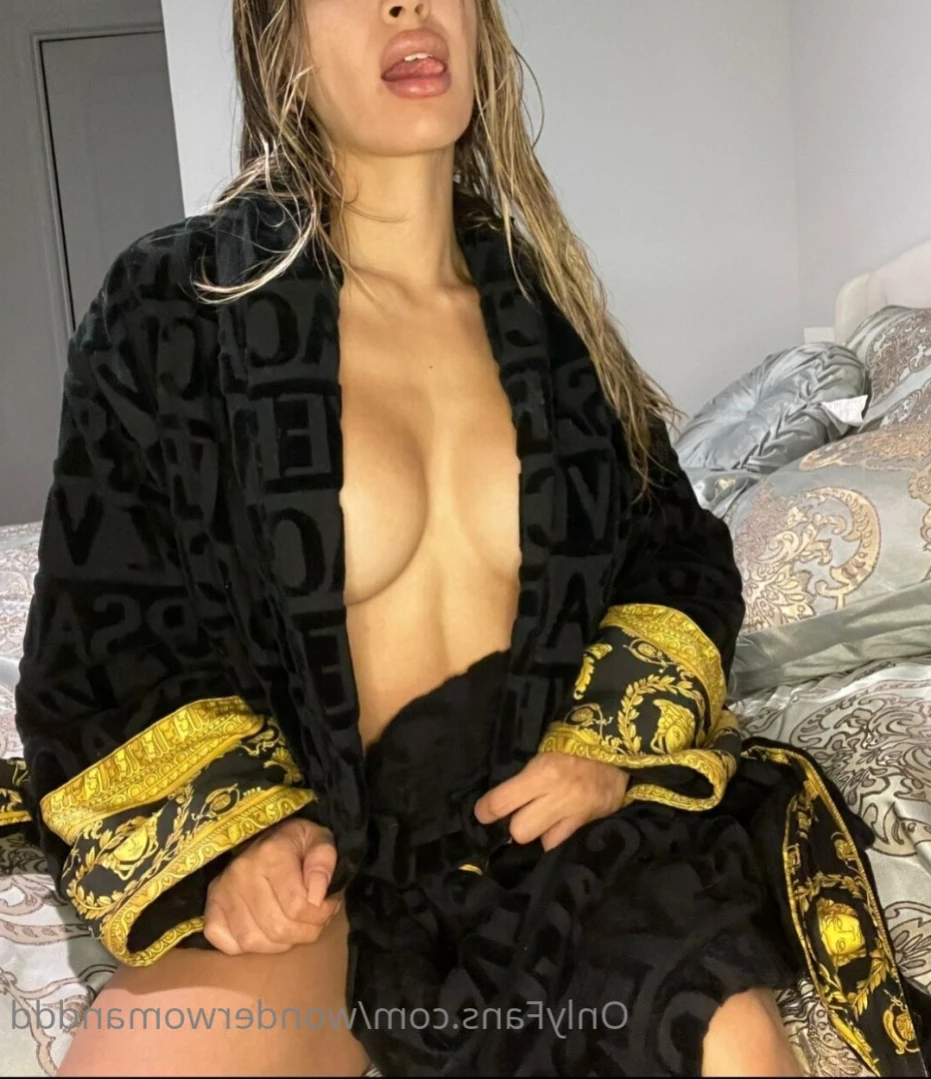 Christina Wonder [ wonderwomanddd ] Onlyfans leaked photo 14695823 on Hotleaks.tv