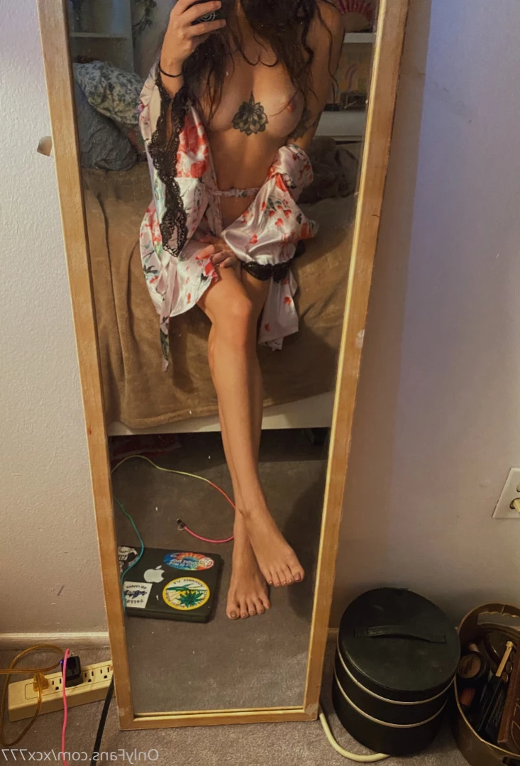 ⋰ shy⋈shy ⋱ [ xcx777 ] Onlyfans leaked photo 13551910 on Hotleaks.tv