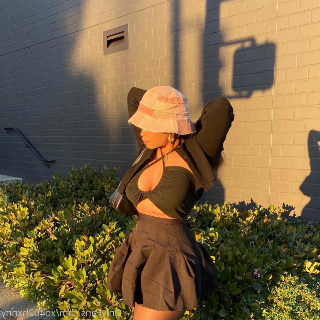 𝐄 [ xo402hxnny ] Onlyfans leaked photo 13606564 on Hotleaks.tv