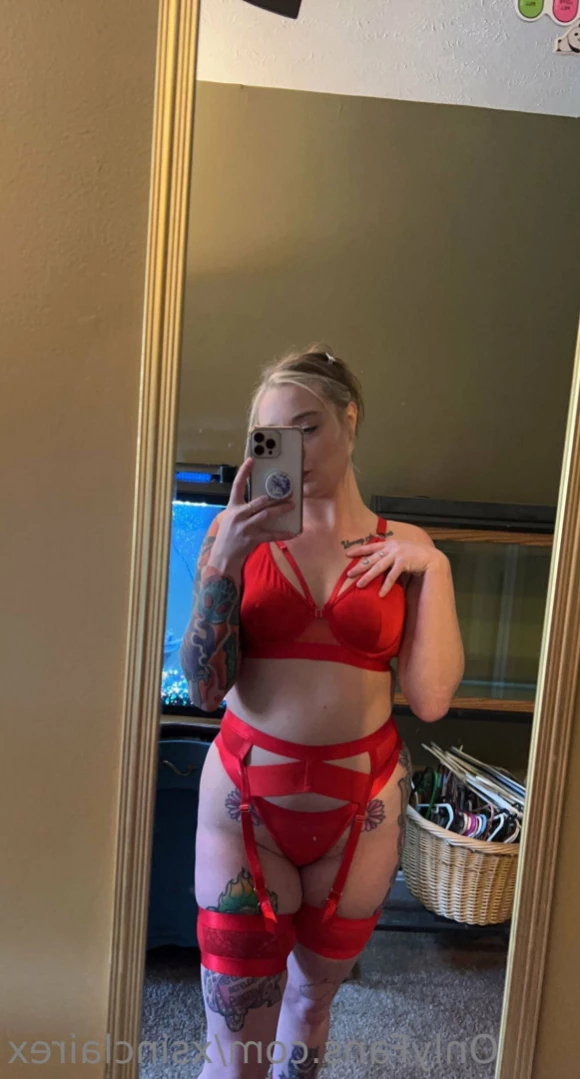 E. [ xsinclairex ] Onlyfans leaked photo 13613556 on Hotleaks.tv