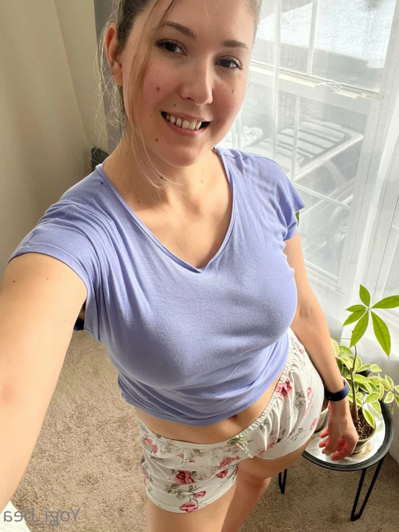 Bea 🐝 [ yogi_bea ] Onlyfans leaked photo 14486466 on Hotleaks.tv