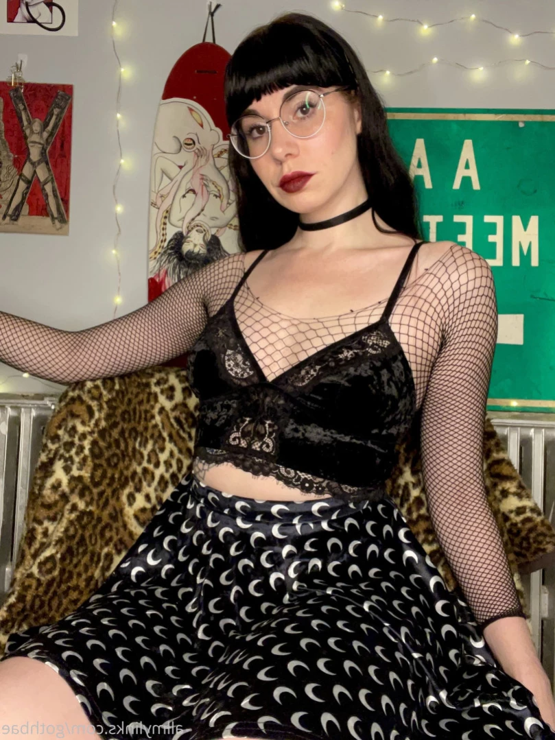 yubaba yaga [ yubaba_yaga ] Onlyfans leaked photo 13568990 on Hotleaks.tv