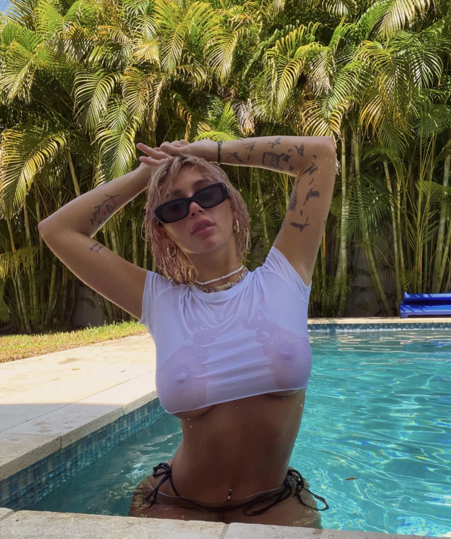 zoeconsagra [ zoe_consagra ] Onlyfans leaked photo 13584129 on Hotleaks.tv