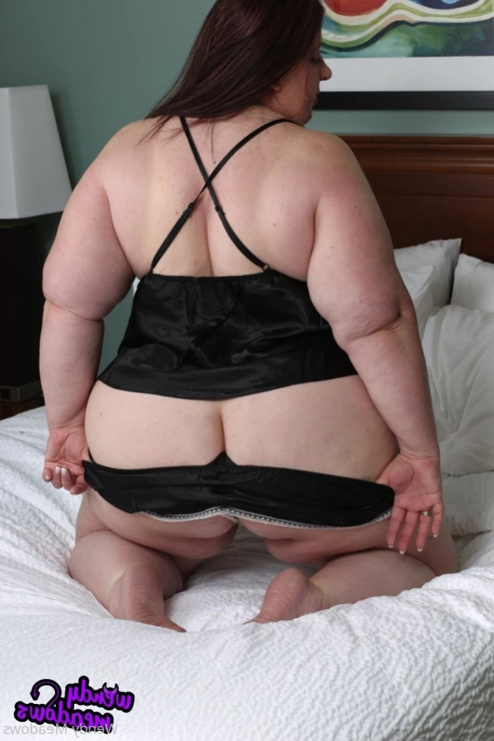 🍑 𝙃𝙪𝙜𝙚 𝘽𝙤𝙤𝙩𝙮 𝘽𝘽𝙒 😈📲 [ wendymeadows ] Onlyfans leaked photo 13200280 on Hotleaks.tv