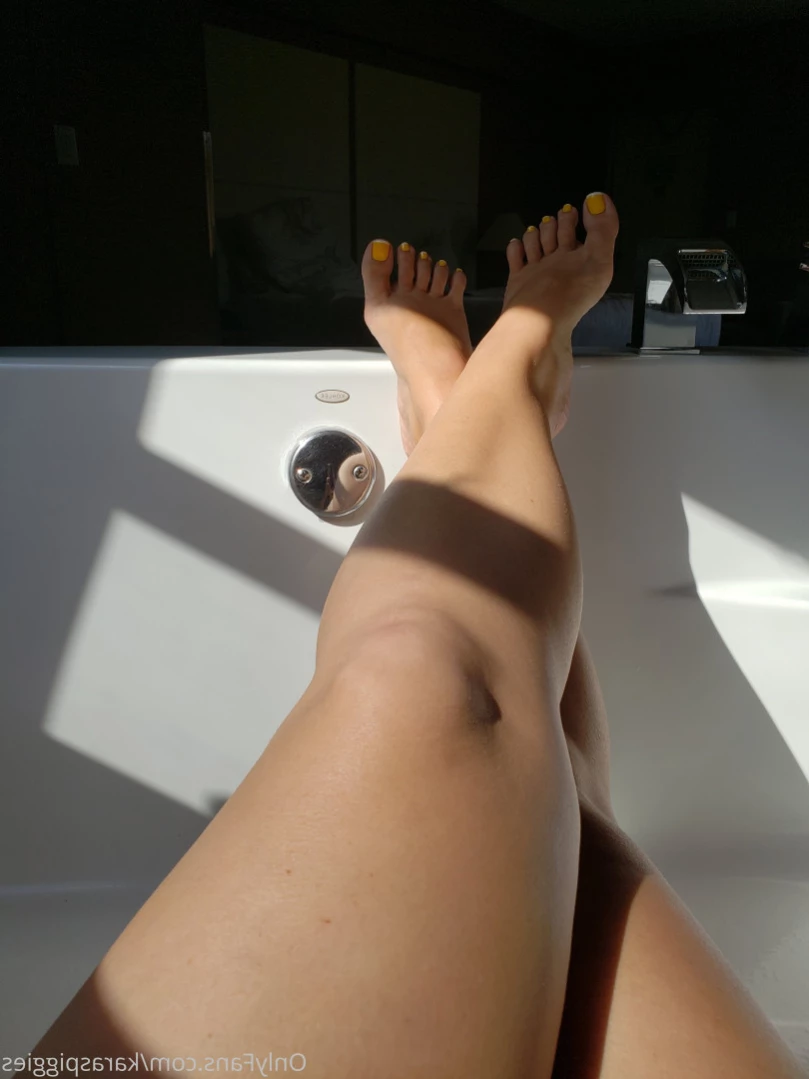 karaspiggies Onlyfans leaked photo 16460893 on Hotleaks.tv