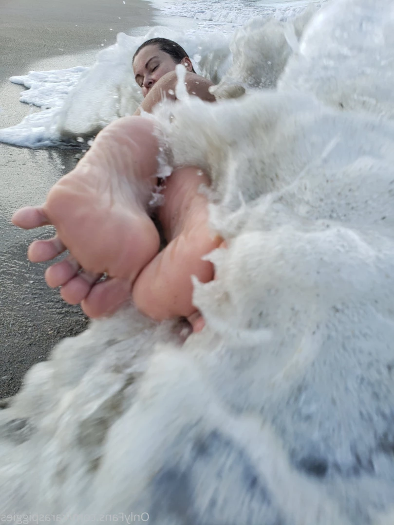 karaspiggies Onlyfans leaked photo 16466620 on Hotleaks.tv