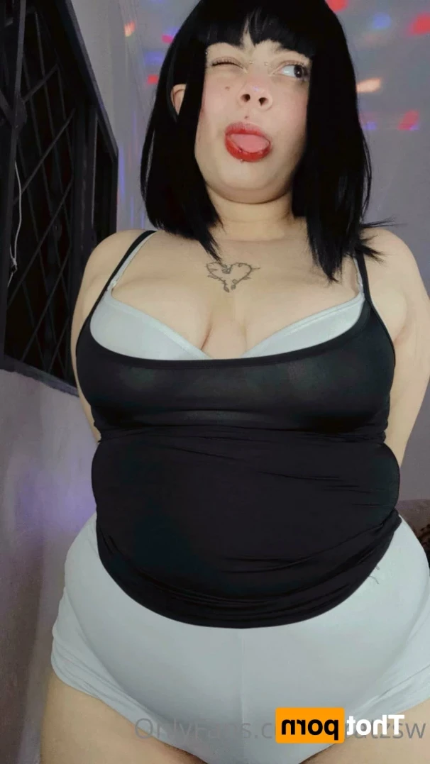 Lin 🍑 [ bratzsw ] Onlyfans leaked photo 12259652 on Hotleaks.tv
