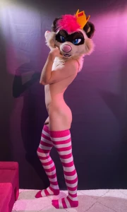 16163132