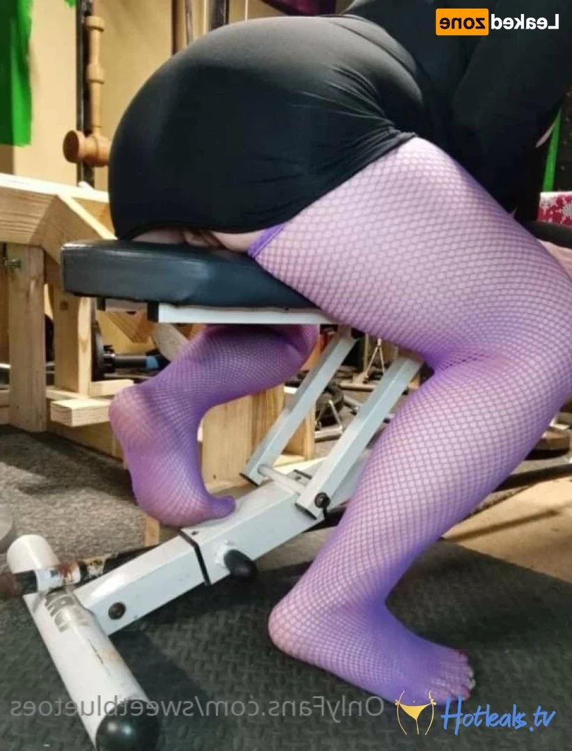 sweetbluetoes Onlyfans leaked photo 16045695 on Hotleaks.tv